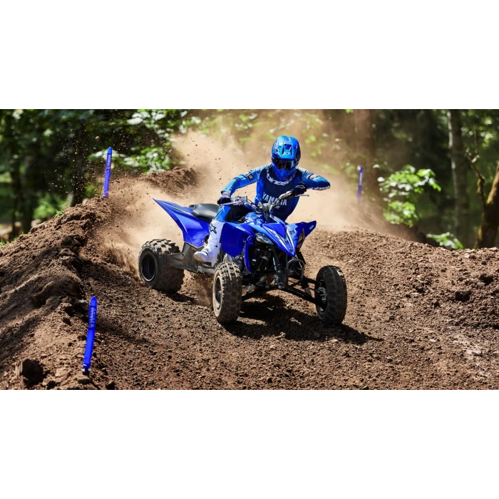 Yamaha YFZ450R 2026 - akcja 1