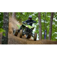 Yamaha YFZ450R SE 2026 - akcja 1