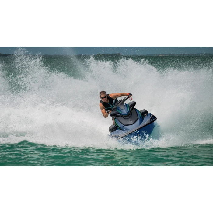 Yamaha VX Cruiser HO 2025 Dusty Blue - akcja 2