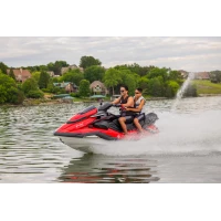 Yamaha FX Cruiser HO 2026 Torch Red / White - akcja 2
