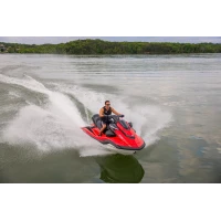 Yamaha FX Cruiser HO 2026 Torch Red / White - akcja 3