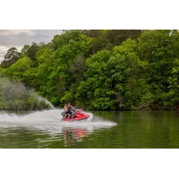 Yamaha FX Cruiser HO 2026 Torch Red / White - akcja 4