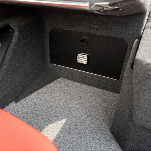 schowek pod kokpitem